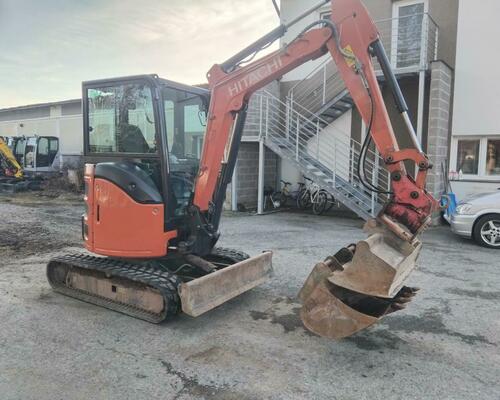 Hitachi ZX26U-6CR Powertilt