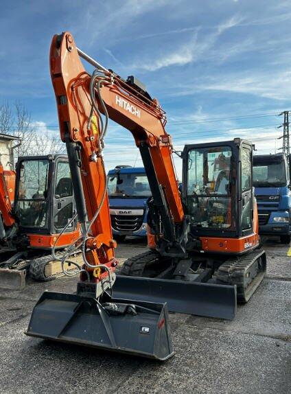 Hitachi ZX65 USB-6 CLR