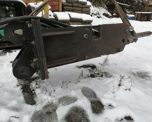 Hydraulické bourací kladivo ZTS HRK 800 po servisu 