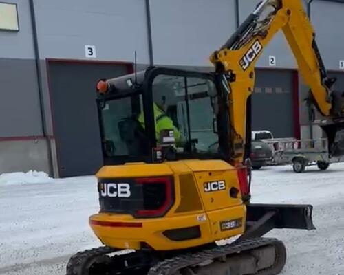 JCB 35Z s naklápěcím rotátorem Engcon, centr.mazání, A/C