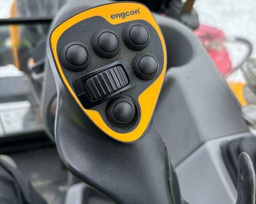 JCB 35Z s naklápěcím rotátorem Engcon, centr.mazání, A/C