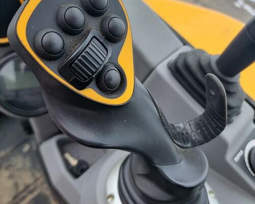 JCB 35Z s naklápěcím rotátorem Engcon, centr.mazání, A/C