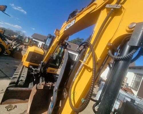 JCB 57C - 2´200mth -klimatizace, GRAB