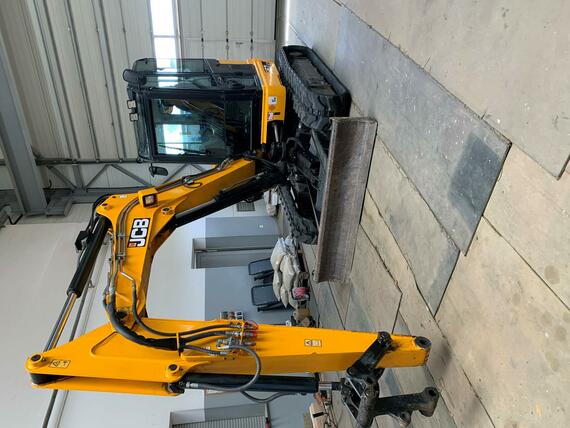 JCB 67C-1