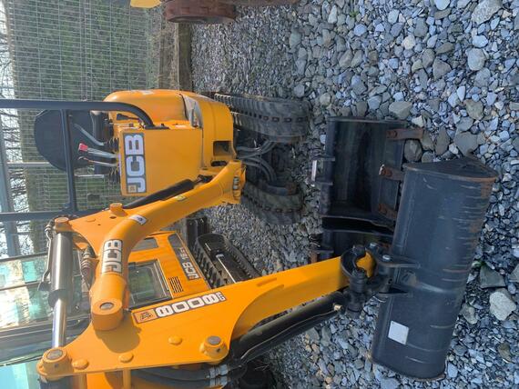 JCB 8008 CTS