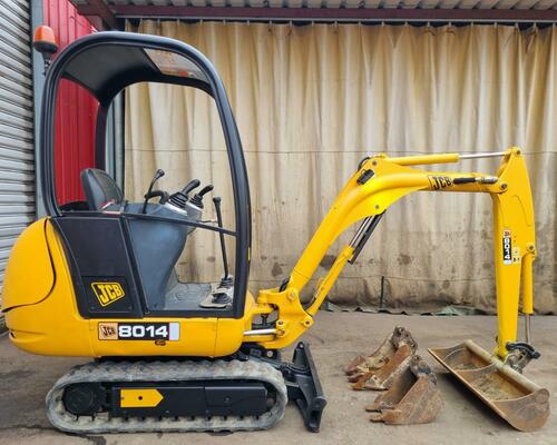 JCB 8014