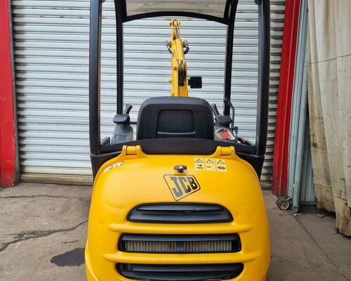 JCB 8014
