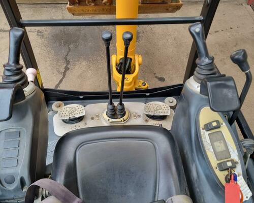 JCB 8014