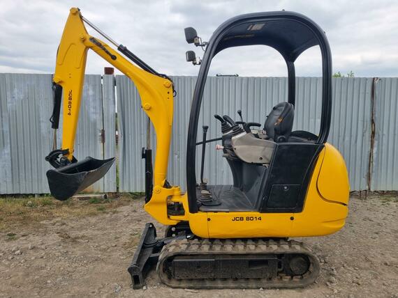 JCB 8014