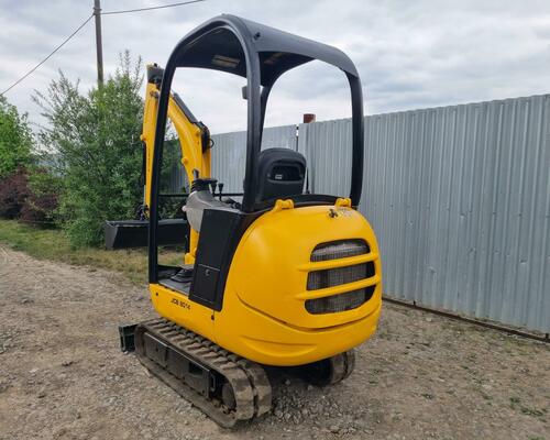 JCB 8014 PRIVÁT NENÍ DPH