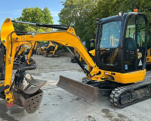JCB 8025 2020 - pouze 1100mth, nulová otoč, TOP stav