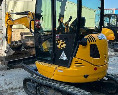 JCB 8025 2020 - pouze 1100mth, nulová otoč, TOP stav