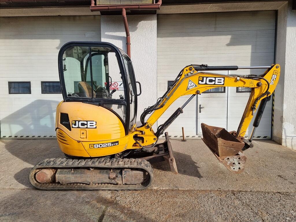 JCB 8025 ZTS 2013 3400mth