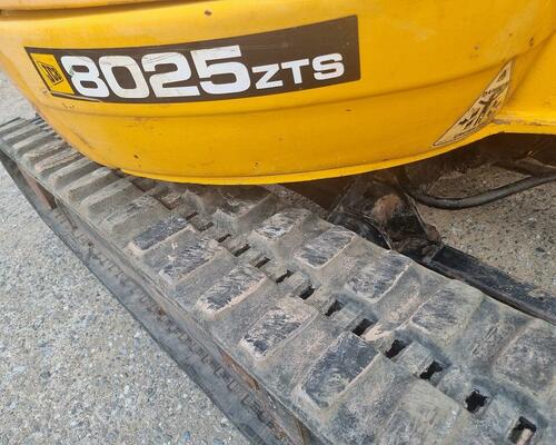 JCB 8025 ZTS 2013 3400mth - zánovní pásy