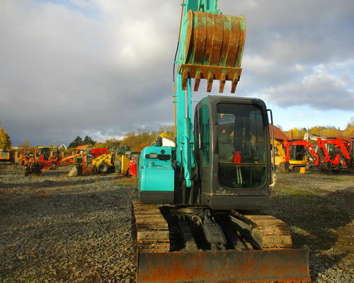 KOBELCO SK75