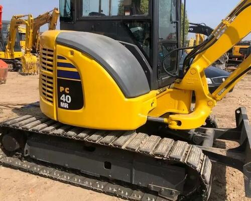 KOMATSU PC40MR