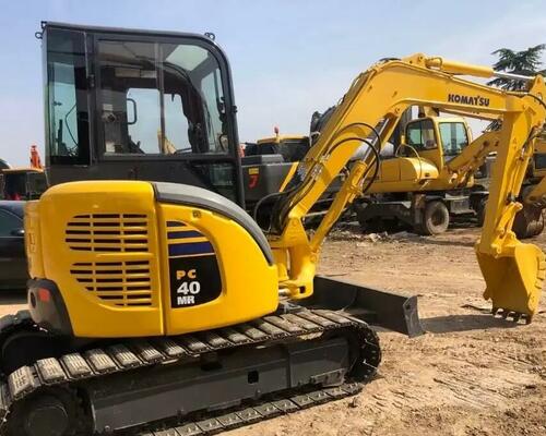 KOMATSU PC40MR
