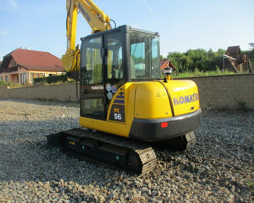 KOMATSU PC 56