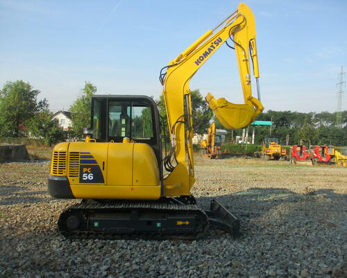KOMATSU PC 56