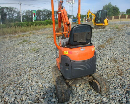 KUBOTA U10