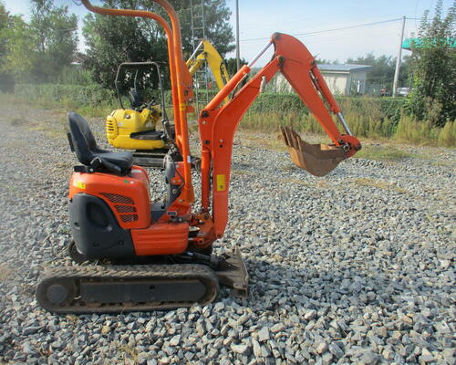 KUBOTA U10