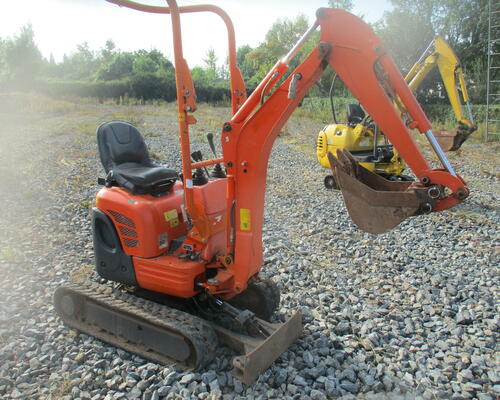 KUBOTA U10