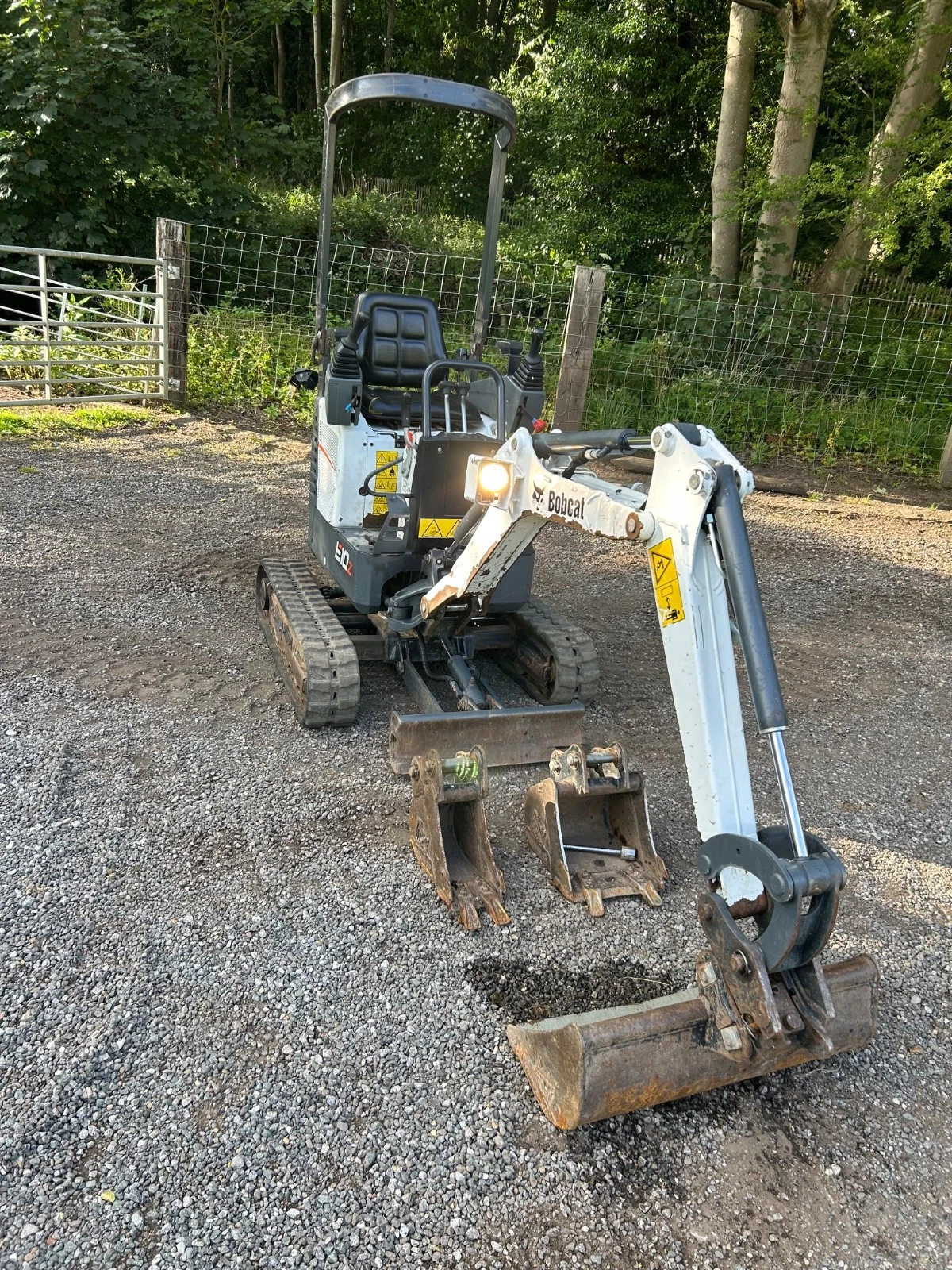 Mikro rypadlo Bobcat EZ010