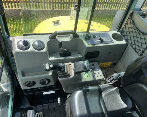 Mini bagr Yanmar VIO 50 bez přesahu zádě, 3x lžíce