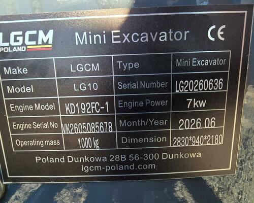 Minibagr 1t LGCM LG10 + 3 lžíce 20/40/80 cm Opava