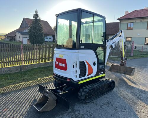 Minibagr Bobcat E17 hyd. podvozek, pouze 2.600mth, TOP CENA