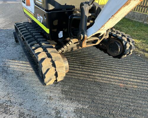 Minibagr Bobcat E17 hyd. podvozek, pouze 2.600mth, TOP CENA