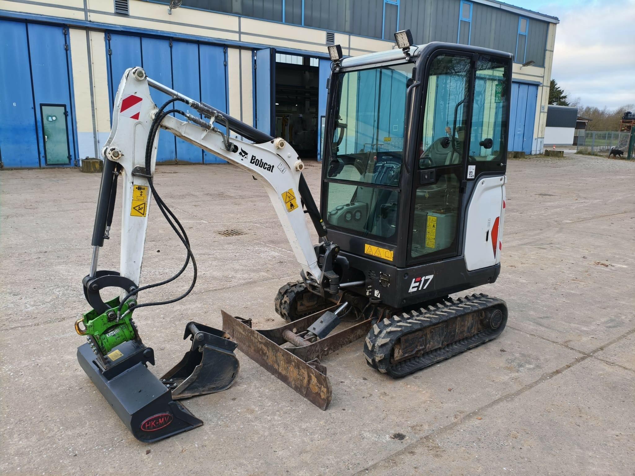 Minibagr Bobcat E17Powertilt  1400 Mth