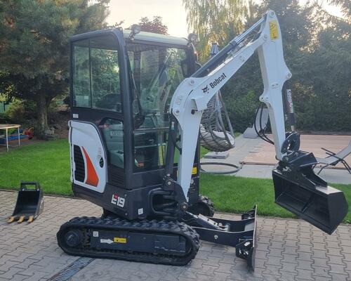 Minibagr Bobcat E19 pouze 300Mth stav jako nový
