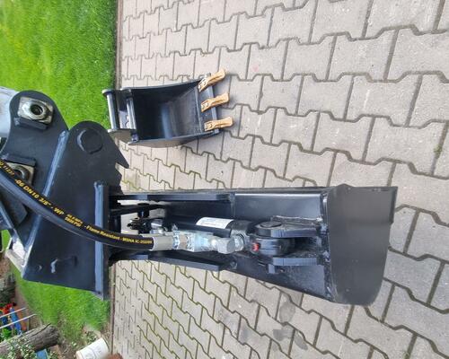 Minibagr Bobcat E19 pouze 300Mth stav jako nový