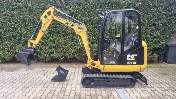 Minibagr Cat 301.7d r.v.2017 pouze 2250Mth -