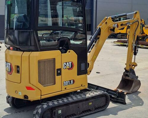 Minibagr CAT 301.8, rok výroby 2023, 530 motohodin, TOP