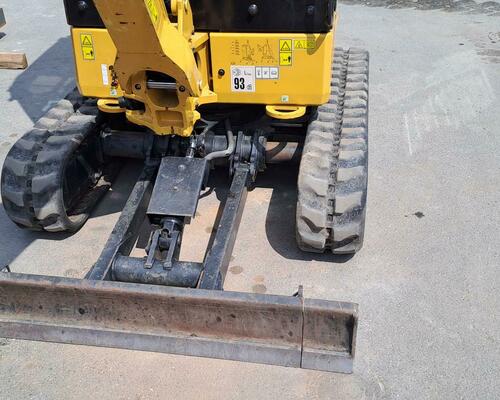 Minibagr CAT 301.8, rok výroby 2023, 530 motohodin, TOP