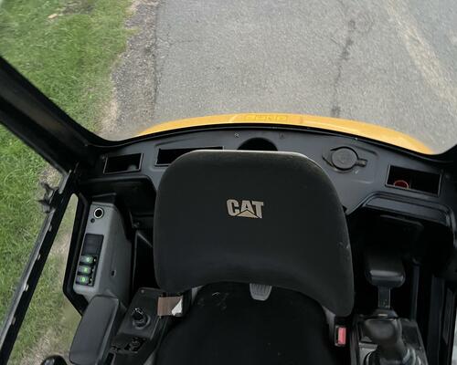 minibagr CAT 302.4 hyd.svahovka+2x podkop, 2,5t