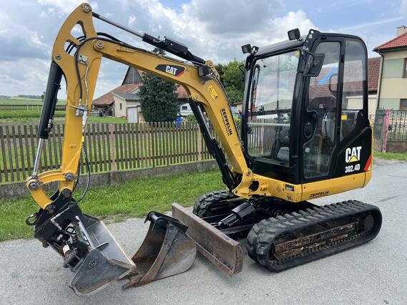 Minibagr Cat 302.4D hyd.svahovka / podkop, 2,5t