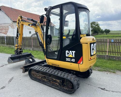 Minibagr Cat 302.4D hyd.svahovka / podkop, 2,5t