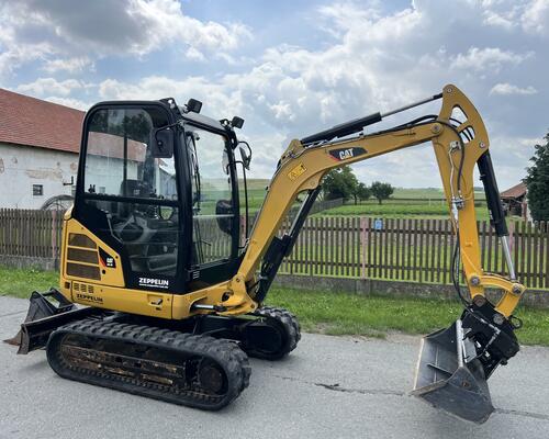 Minibagr Cat 302.4D hyd.svahovka / podkop, 2,5t