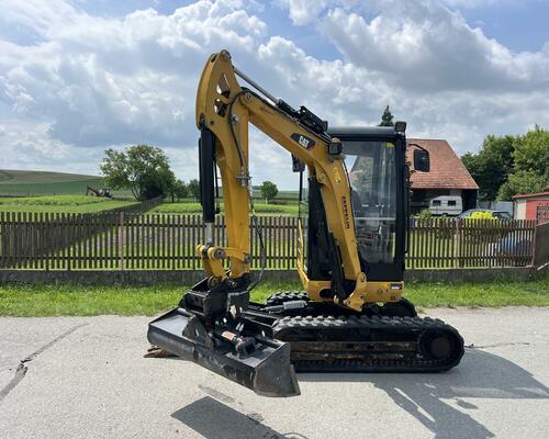 Minibagr Cat 302.4D hyd.svahovka / podkop, 2,5t