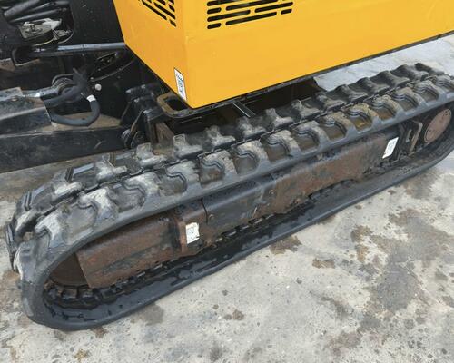 Minibagr JCB 16C-1, rok výroby 2021, 834 mth, 3x lžíce