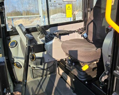 Minibagr JCB 50Z-2, r.v. 2021, 1433 mth, svahovka, TOP