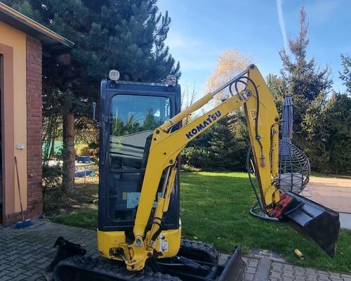 Minibagr Komatsu PC16R-HS rok 2019 Svahovka + podkop