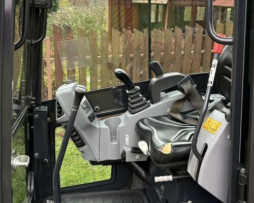 Minibagr Kubota KX016-4