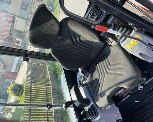 minibagr Kubota KX 027-4, 3200mth, hyd. svahovka, 2.7t