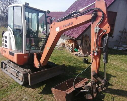 Minibagr Schaeff-Terex TC 29