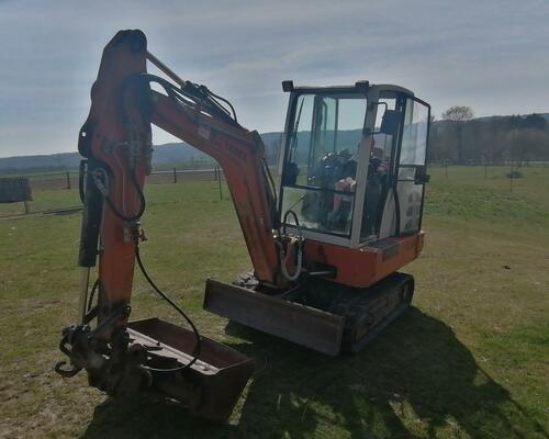 Minibagr Schaeff-Terex TC 29