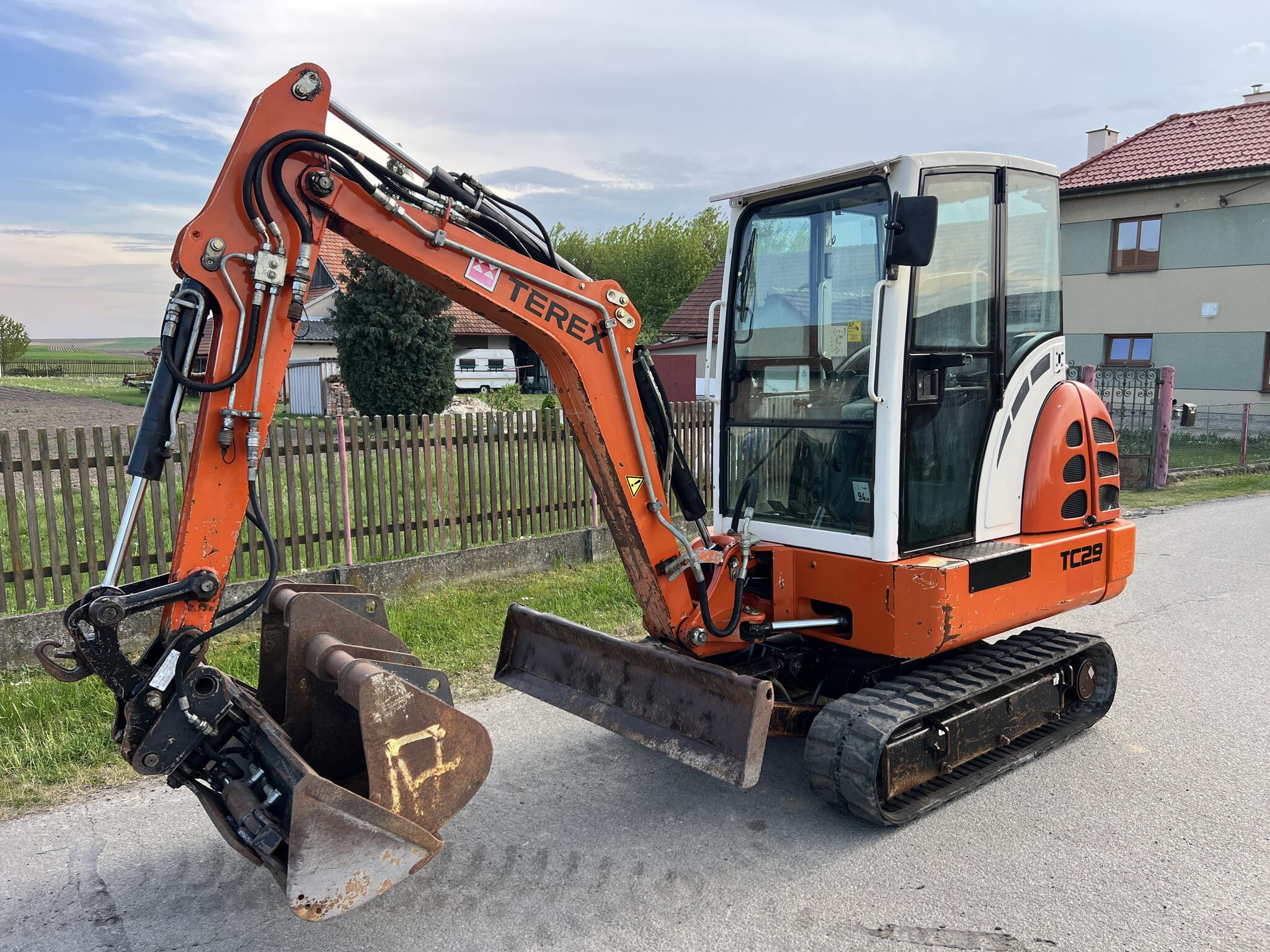 Minibagr Terex TC29 hyd.svahovka+podkopy / 2,9t